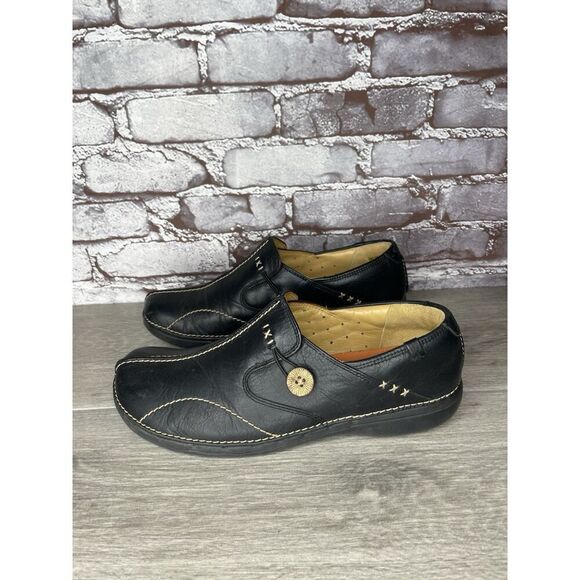 Clarks Unstructured Black Leather Casual Button Loafers Women Sz 10M US/41.5EU - Picture 1 of 16